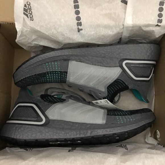 NEW adidas Ultraboost 19 Mens Running Shoes Sz 10 - Picture 7 of 7